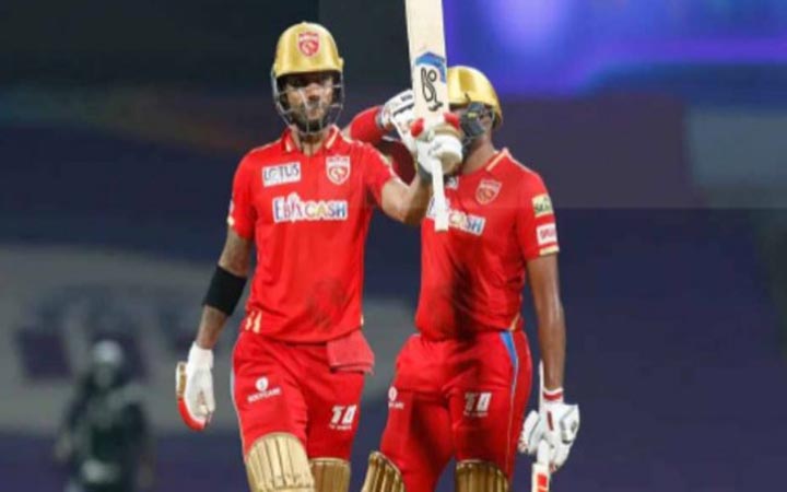 ৮ উইকেটে হারল গুজরাট